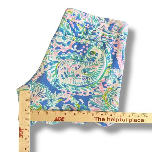 Lilly Pulitzer Buttercup Scallop Hem Shorts Size 8 Tropical Paisley Resort Print - Picture 5 of 13